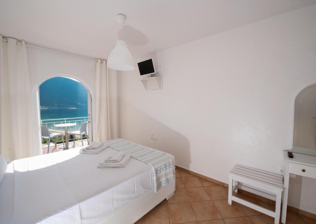 Seaview Rooms Vasiliki Exterior photo