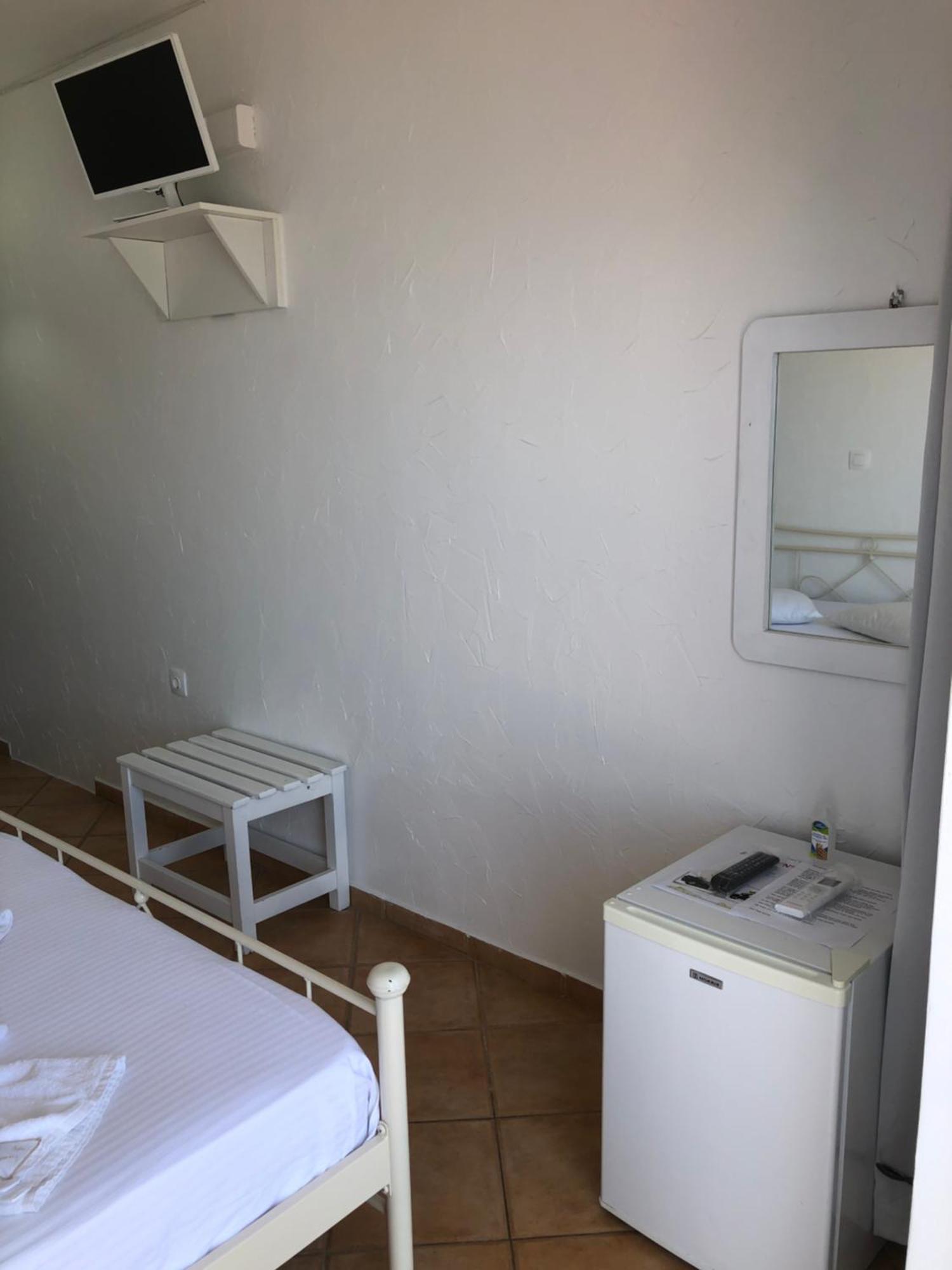 Seaview Rooms Vasiliki Room photo