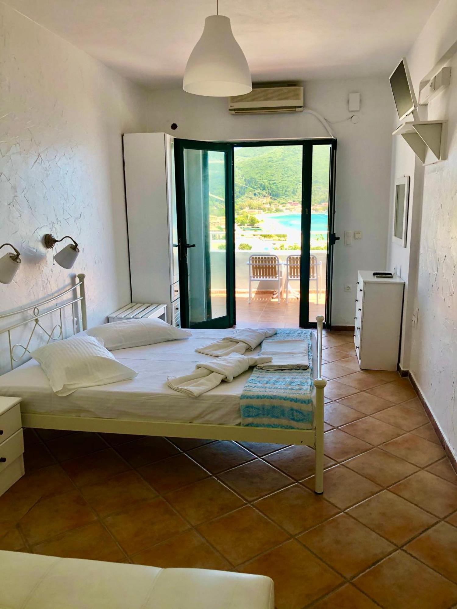 Seaview Rooms Vasiliki Room photo